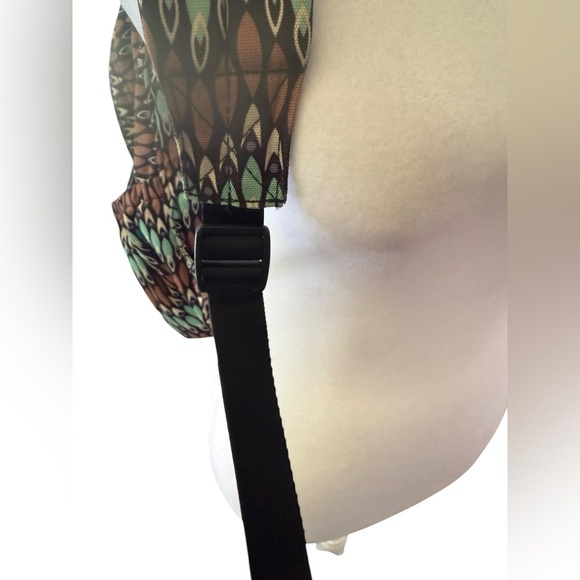 Vera BradleySuerra Stream Patterned Backpack Large in green brown cream & gray - Picture 6 of 11